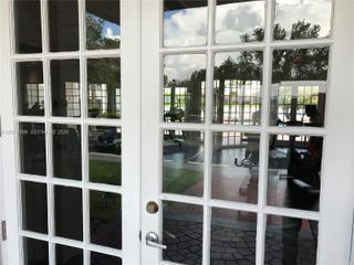 2851 N Oakland Forest Drive 102, Oakland Park, FL 33309