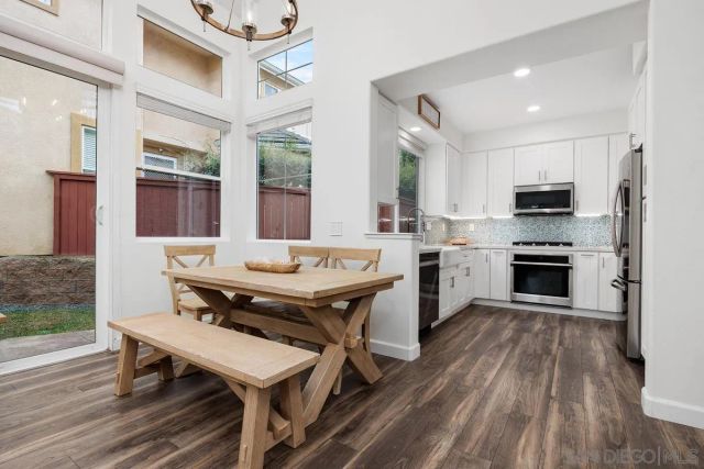 5512 Foxtail Loop, Carlsbad, CA 92010