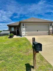 12529 Waterbury, Moundville, AL 35474