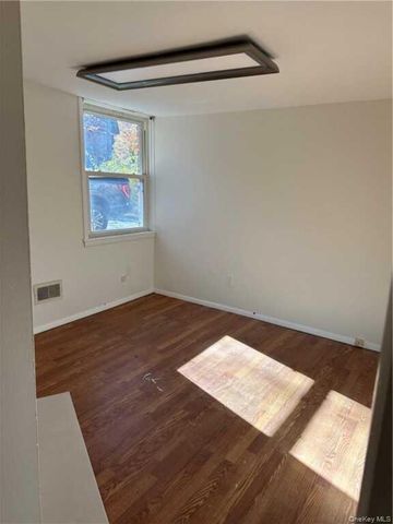 470 Route 304, New City, NY 10956