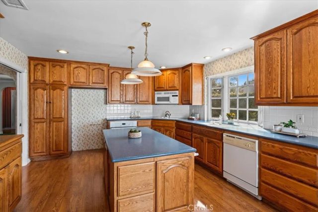 2000 N Britton, Long Beach, CA 90815