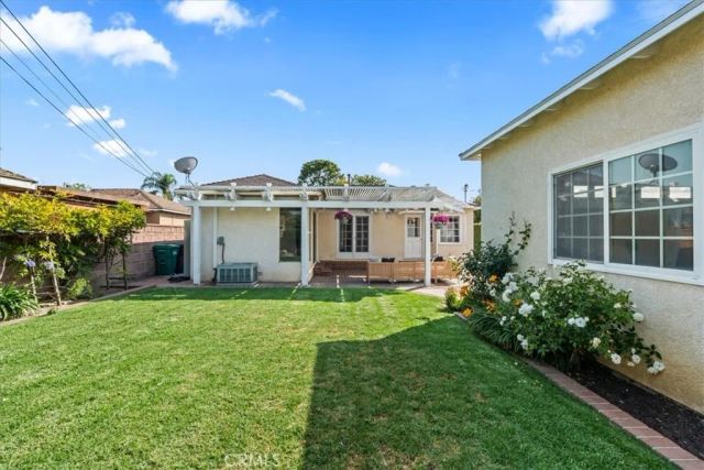 2000 N Britton, Long Beach, CA 90815