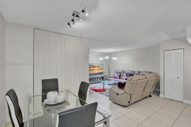 8365 SW 152nd Ave C-212, Miami, FL 33193