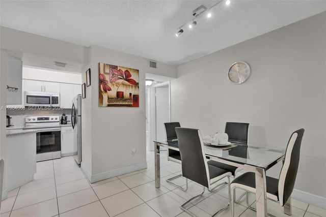 8365 SW 152nd Ave C-212, Miami, FL 33193