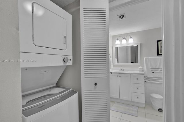 8365 SW 152nd Ave C-212, Miami, FL 33193