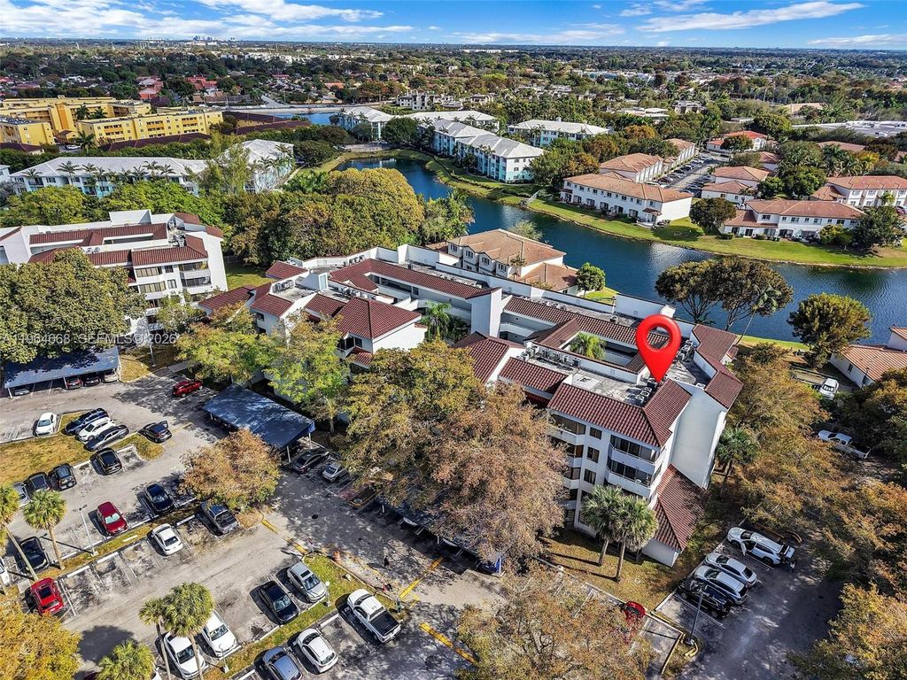 8365 SW 152nd Ave C-212, Miami, FL 33193