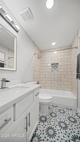 7329 N VIA CAMELLO DEL NORTE -- 115, Scottsdale, AZ 85258