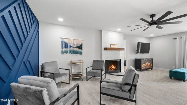 7329 N VIA CAMELLO DEL NORTE -- 115, Scottsdale, AZ 85258