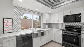 7329 N VIA CAMELLO DEL NORTE -- 115, Scottsdale, AZ 85258