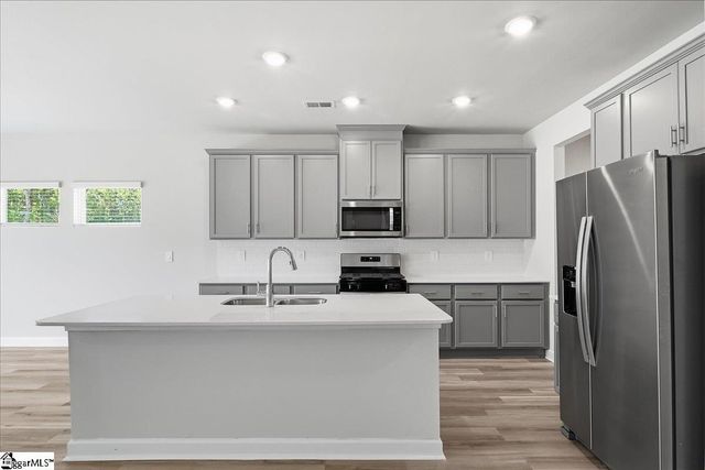 111 Madison Court, Gray Court, SC 29645