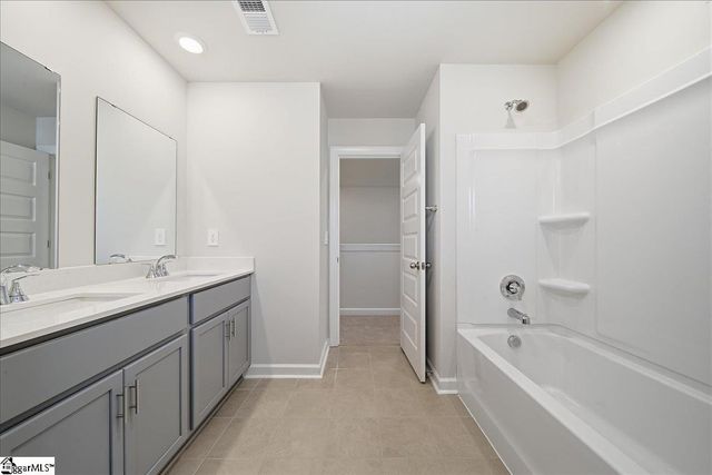 111 Madison Court, Gray Court, SC 29645
