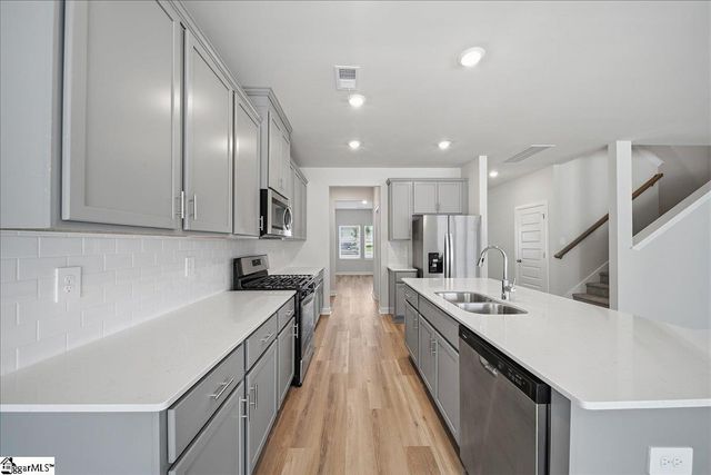 111 Madison Court, Gray Court, SC 29645