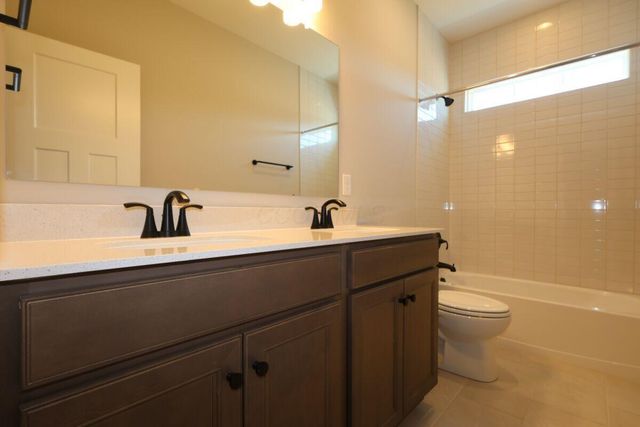 6960 Corsican Loop N, Hilliard, OH 43026