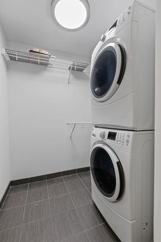 1240 S 2nd Street 225, Minneapolis, MN 55415