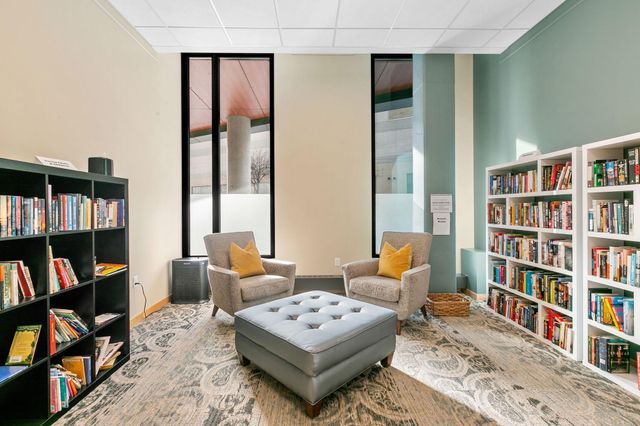 1240 S 2nd Street 225, Minneapolis, MN 55415