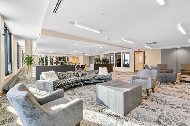 1240 S 2nd Street 225, Minneapolis, MN 55415