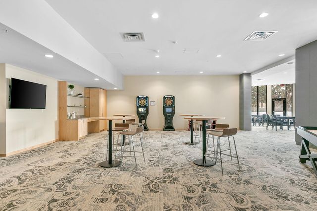 1240 S 2nd Street 225, Minneapolis, MN 55415