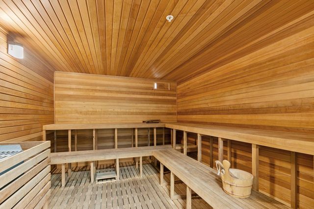 1240 S 2nd Street 225, Minneapolis, MN 55415