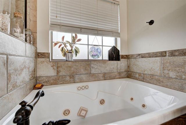 7408 NE 133rd Street, Edmond, OK 73013