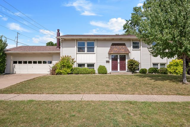 3333 35TH Avenue, Moline, IL 61265