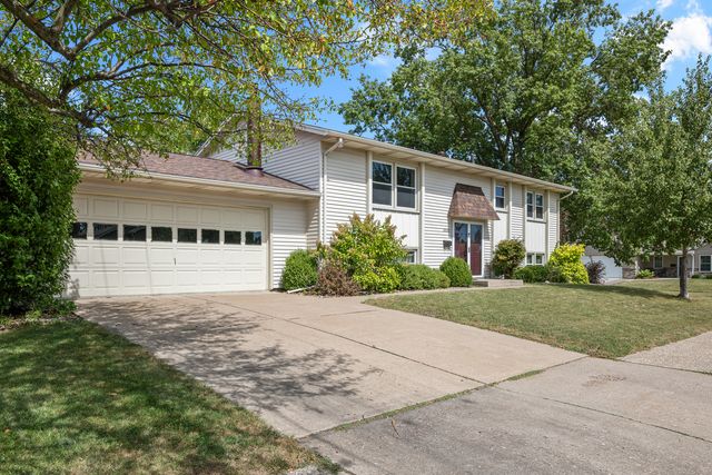 3333 35TH Avenue, Moline, IL 61265