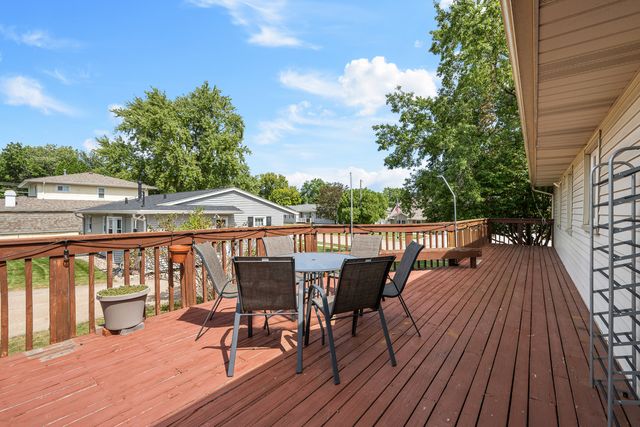 3333 35TH Avenue, Moline, IL 61265