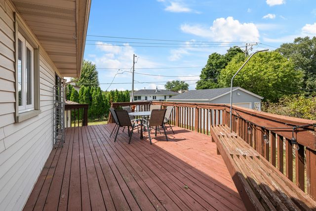 3333 35TH Avenue, Moline, IL 61265