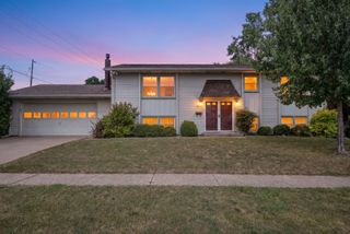 3333 35TH Avenue, Moline, IL 61265