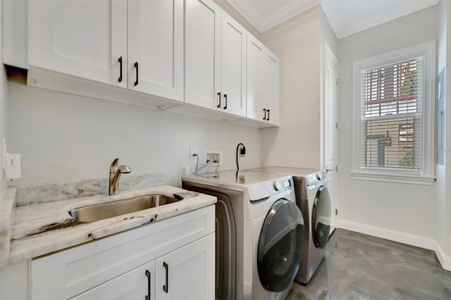 2517 4TH AVENUE S, St Petersburg, FL 33712