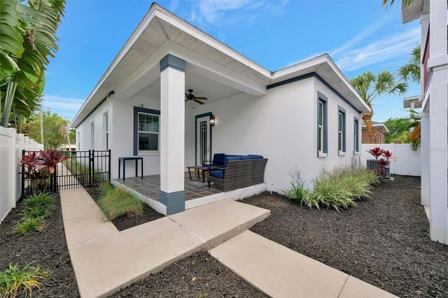 2517 4TH AVENUE S, St Petersburg, FL 33712