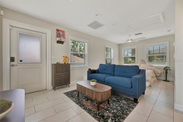 2517 4TH AVENUE S, St Petersburg, FL 33712