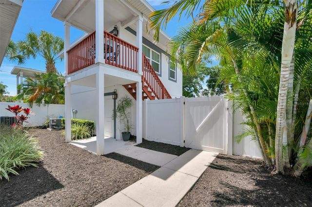 2517 4TH AVENUE S, St Petersburg, FL 33712