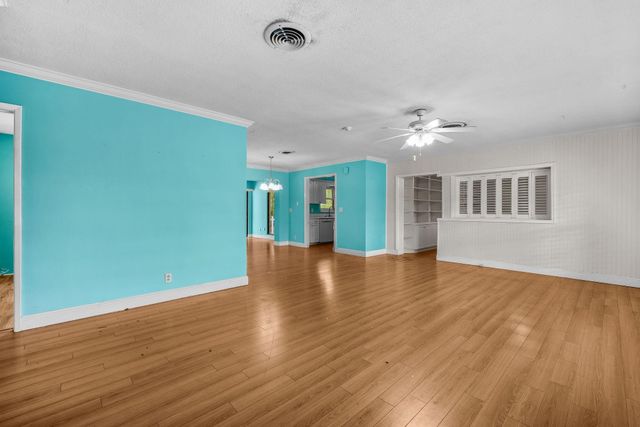 5221 NE 17th Avenue, Fort Lauderdale, FL 33334