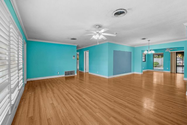 5221 NE 17th Avenue, Fort Lauderdale, FL 33334