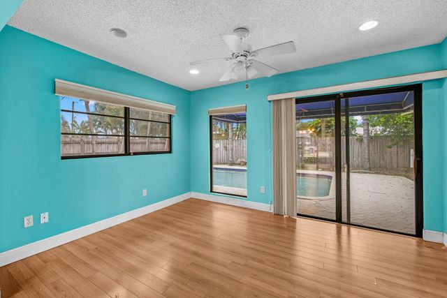 5221 NE 17th Avenue, Fort Lauderdale, FL 33334