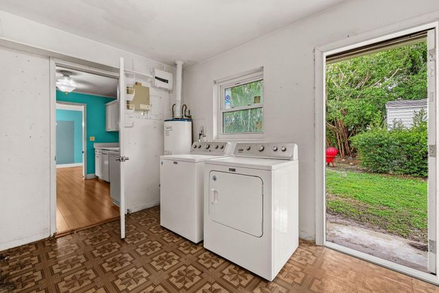 5221 NE 17th Avenue, Fort Lauderdale, FL 33334