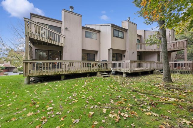 6 John Bean Court, Port Washington, NY 11050