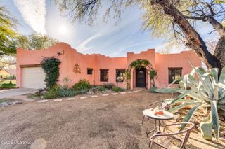 9 Amado Montosa Road, Amado, AZ 85645