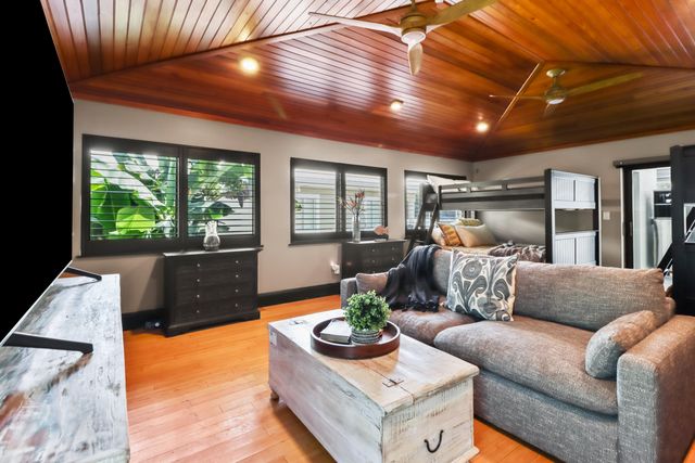 W 20844 4th Avenue, Cudjoe Key, FL 33042