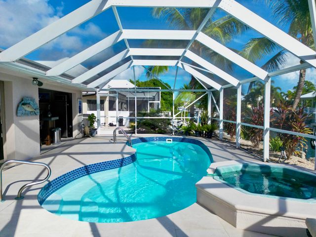 W 20844 4th Avenue, Cudjoe Key, FL 33042