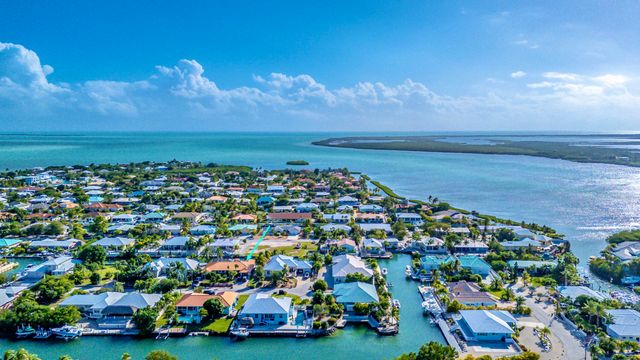 W 20844 4th Avenue, Cudjoe Key, FL 33042