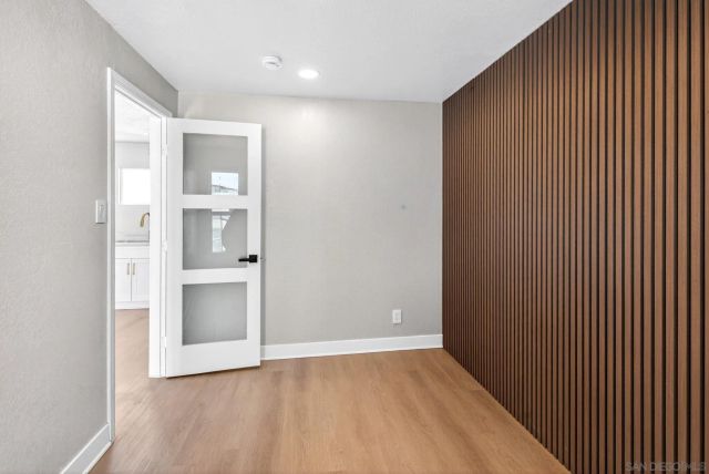 5130 Roswell St, San Diego, CA 92114