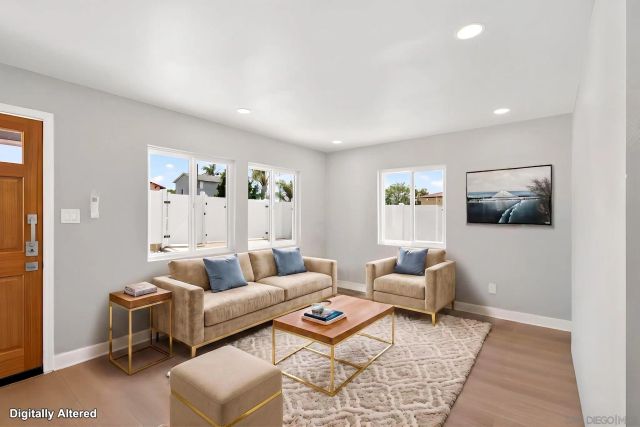 5130 Roswell St, San Diego, CA 92114