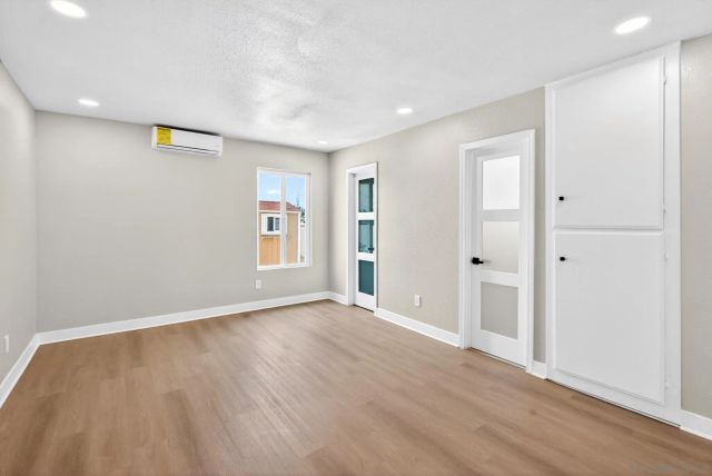 5130 Roswell St, San Diego, CA 92114
