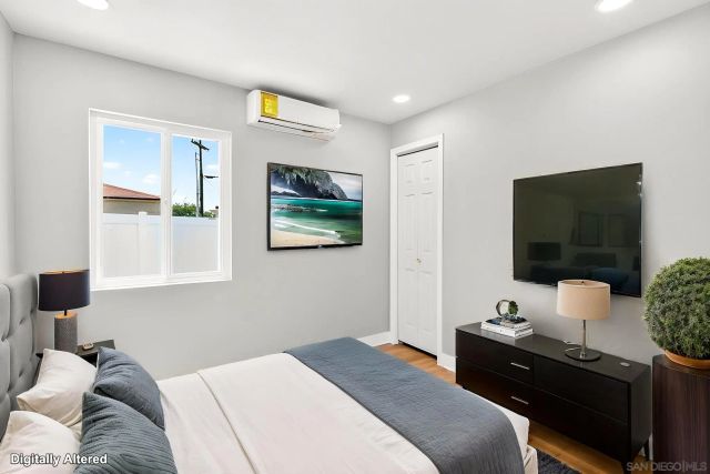 5130 Roswell St, San Diego, CA 92114
