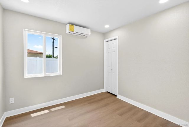 5130 Roswell St, San Diego, CA 92114