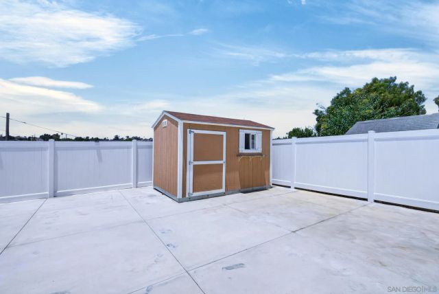 5130 Roswell St, San Diego, CA 92114