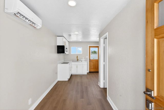 5130 Roswell St, San Diego, CA 92114