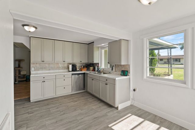 16813 E Valleyway Ave, Spokane Valley, WA 99037