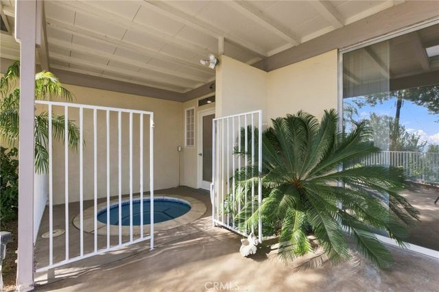 1345 Paseo Redondo, Burbank, CA 91501